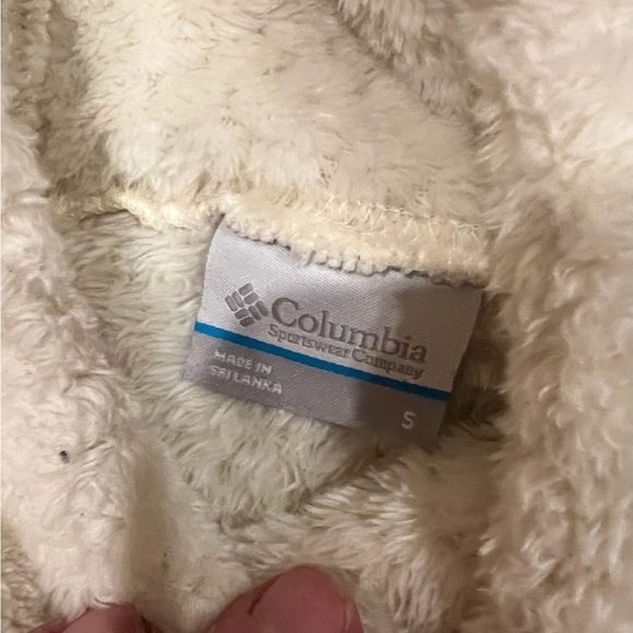 COLUMBIA off white sleeveless vest - Picture 3 of 5